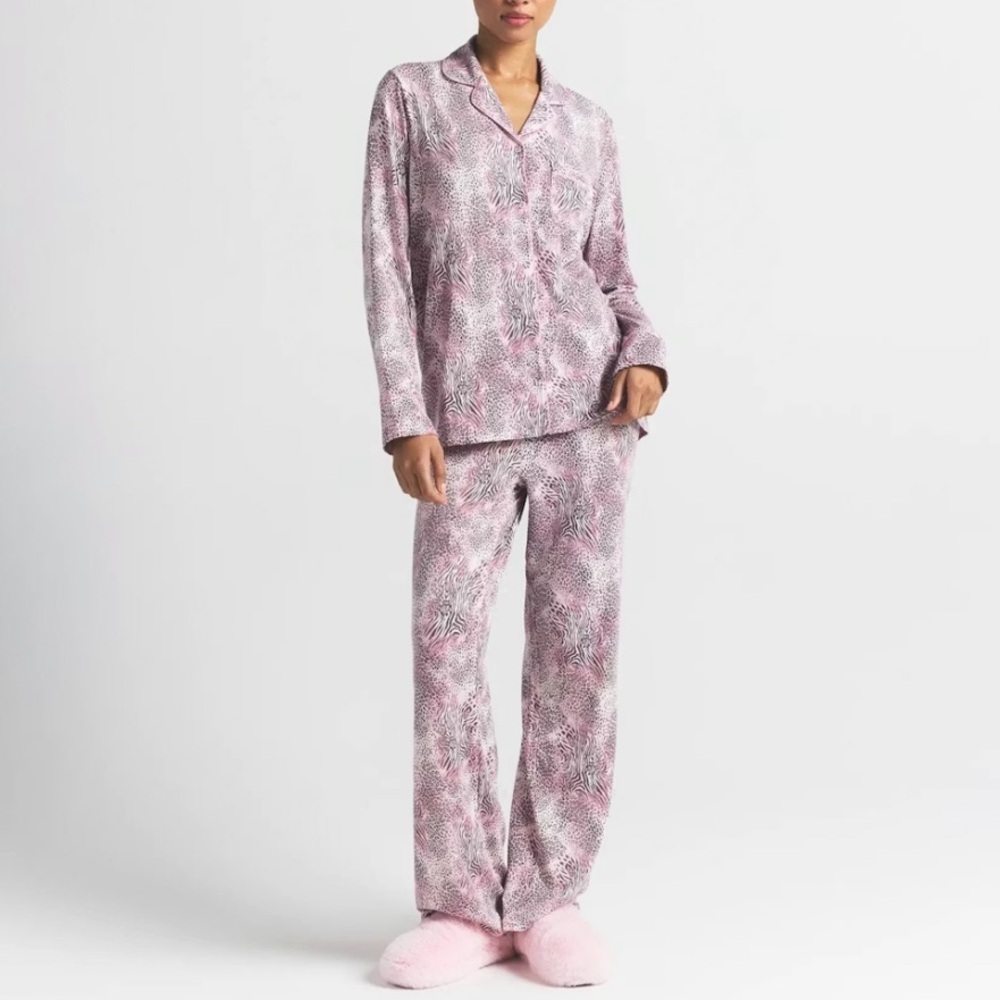 SKIMS Pajama Long Sleeve Button Up Set